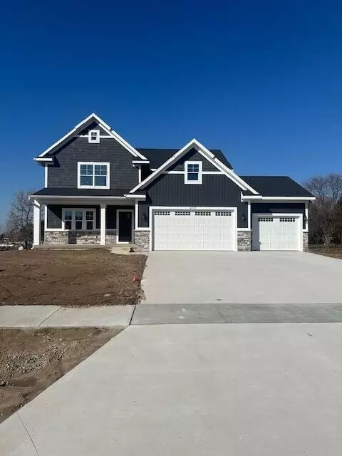 6437 Estate Dr SW, Byron Center, MI 49315