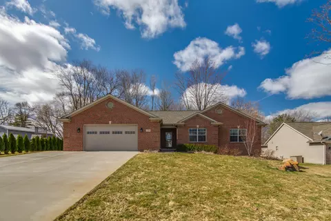 7498 Fairview Dr, Goodrich, MI 48438