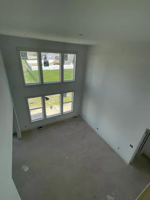 3367 Eagle Peak Dr, Jenison, MI 49428 photo 3