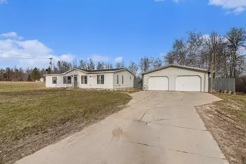 4645 S Burkett Rd, Mcbain, MI 49657