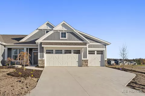 3760 Leenheer Dr #12, Grandville, MI 49418