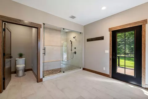Bath - 4992 E Loop Rd, Hesperia, MI 49421 photo 4 of 10