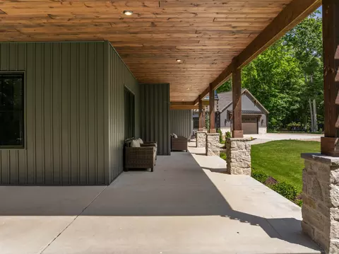 Exterior - 4992 E Loop Rd, Hesperia, MI 49421 photo 6 of 16