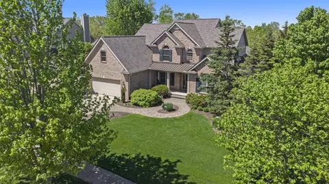 6330 Edgewood Dr, Ann Arbor, MI 48108