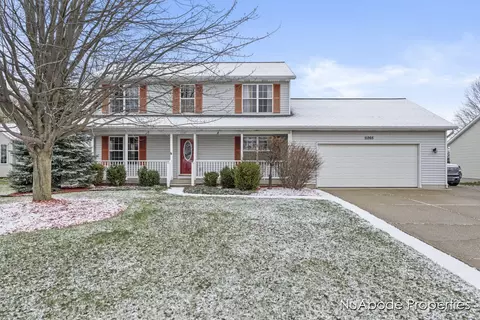 11265 Barkton Dr, Holland, MI 49424