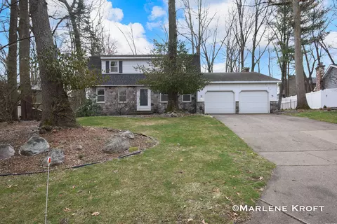 4758 Chalet Ln SW, Wyoming, MI 49509
