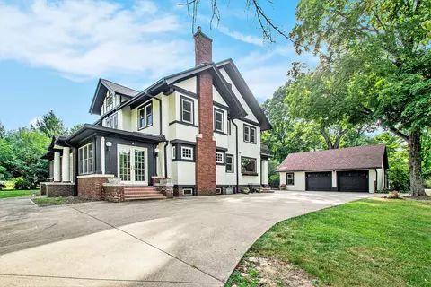 309 Terre Coupe St, Buchanan, MI 49107