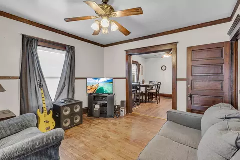 1518 Joy Ave, Jackson, MI 49203 photo 3