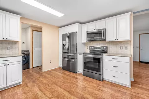 337 5th St, Plainwell, MI 49080 photo 7