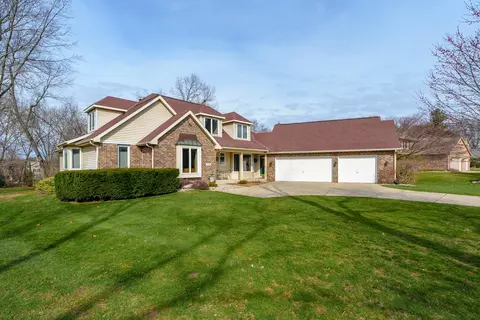 6332 Redfern Cir, Portage, MI 49024