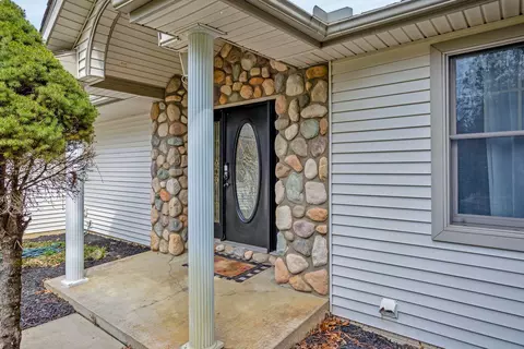 5511 S Jackson Rd, Jackson, MI 49201 photo 3