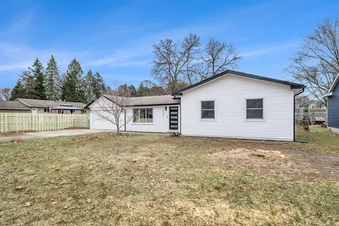 4680 Jerome Rd, Clarkston, MI 48346 photo 3