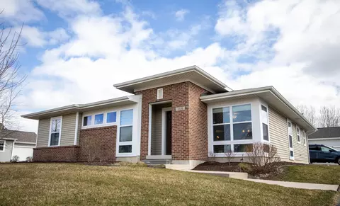 3310 Hamlet Cir, East Lansing, MI 48823