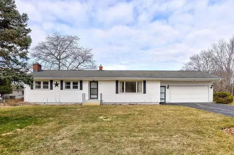 180 N 160th Ave, Holland, MI 49424