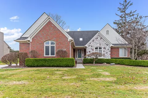 42929 Ashbury Dr, Novi, MI 48375