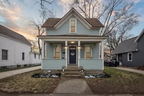 124 E 17th St, Holland, MI 49423