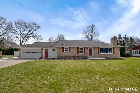 3514 Ancliff St NE, Rockford, MI 49341