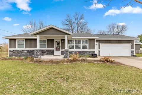7218 22nd Ave, Jenison, MI 49428