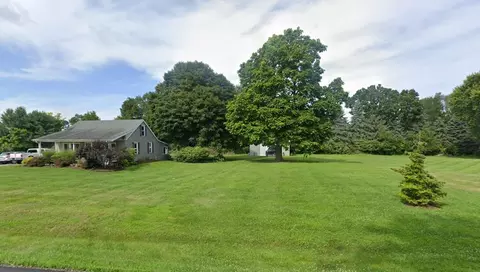 5276 Sharon Dr, Jackson, MI 49203 photo 4