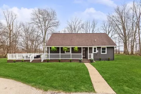 12901 Holden Rd, Buchanan, MI 49107