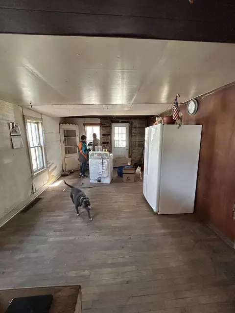 365 E Main St, Springport, MI 49284 photo 6