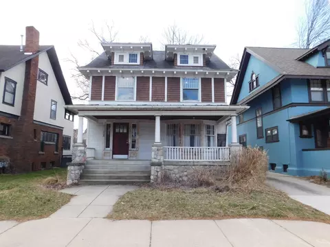 438 Pleasant St SE, Grand Rapids, MI 49503