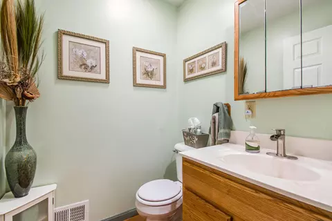 8050 Roepke Ct, Gregory, MI 48137 photo 17