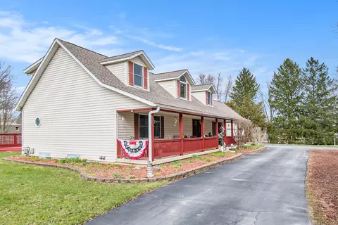 8050 Roepke Ct, Gregory, MI 48137 photo 5