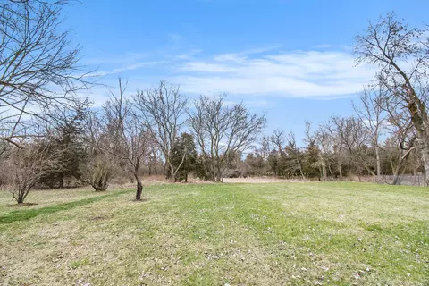 8050 Roepke Ct, Gregory, MI 48137 photo 39