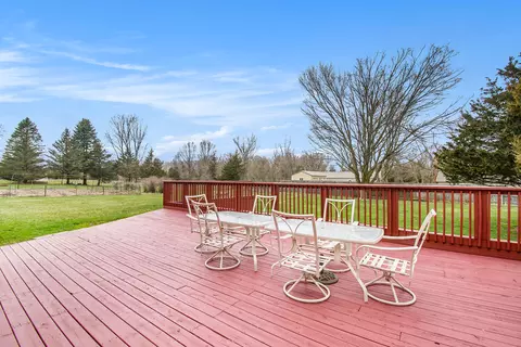 8050 Roepke Ct, Gregory, MI 48137 photo 33