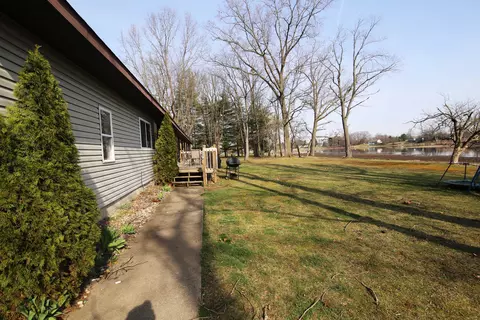 22707 Riverside Dr, Mendon, MI 49072 photo 3
