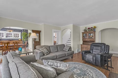 314 S Bowen St, Jackson, MI 49203 photo 6