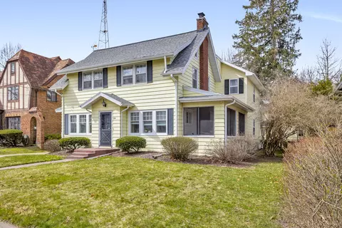 314 S Bowen St, Jackson, MI 49203