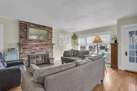 314 S Bowen St, Jackson, MI 49203 photo 7
