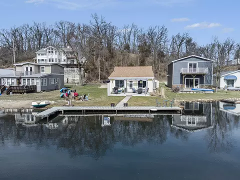 5870 Rays Dr, Onsted, MI 49265