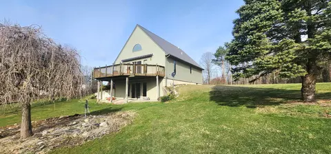 9211 Ojibwa Trl, Greenville, MI 48838