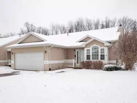 2056 Quail Cove Dr, Kalamazoo, MI 49009