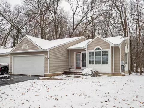 149 Bridgewood Dr, Battle Creek, MI 49015