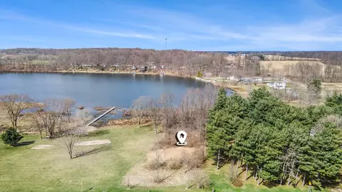 V/l M 216, Marcellus, MI 49067