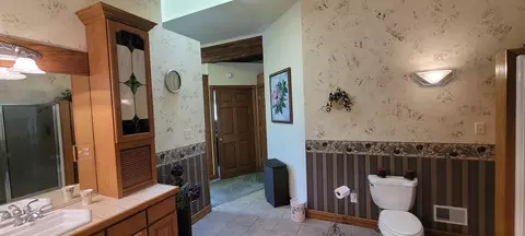 Bath - 7190 W Fox Rd, Mears, MI 49436 photo 3 of 10