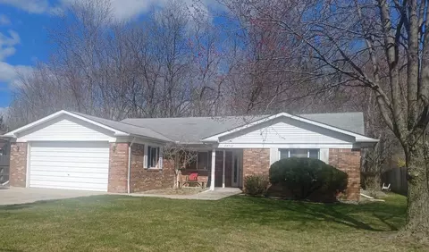 24712 Huron River Dr, Rockwood, MI 48173