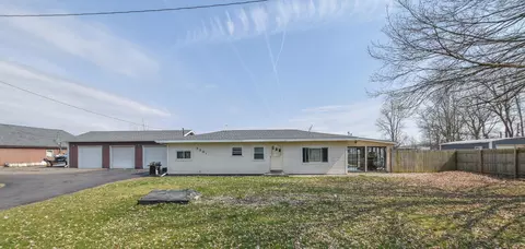 4291 Squires Rd, Quincy, MI 49082