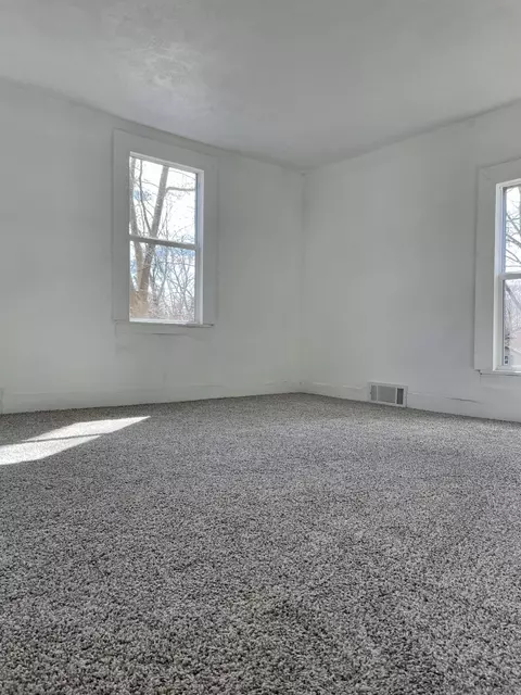 509 Cherry St, Niles, MI 49120 photo 9