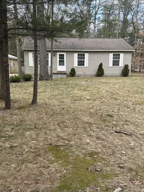 264 E Cedar Rd, Twin Lake, MI 49457