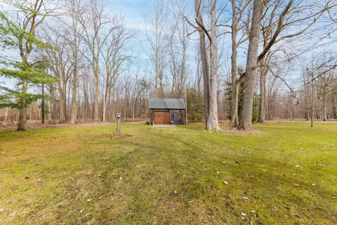 View/Area - 38850 Barth Rd St, Romulus, MI 48174 photo 2 of 6
