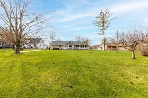 Exterior - 38850 Barth Rd St, Romulus, MI 48174 photo 11 of 13