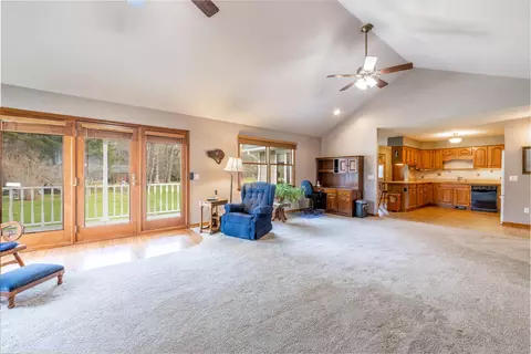 Living - 38850 Barth Rd St, Romulus, MI 48174 photo 3 of 3