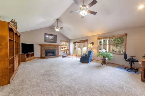 Living - 38850 Barth Rd St, Romulus, MI 48174 photo 1 of 3
