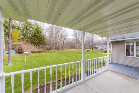 Exterior - 38850 Barth Rd St, Romulus, MI 48174 photo 10 of 13
