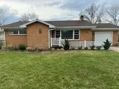 318 August Dr, Benton Harbor, MI 49022